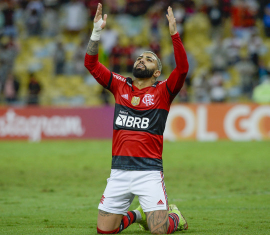 Com centésimo gol de Gabi, Flamengo bate o Bahia por 3 a 0 no Maraca