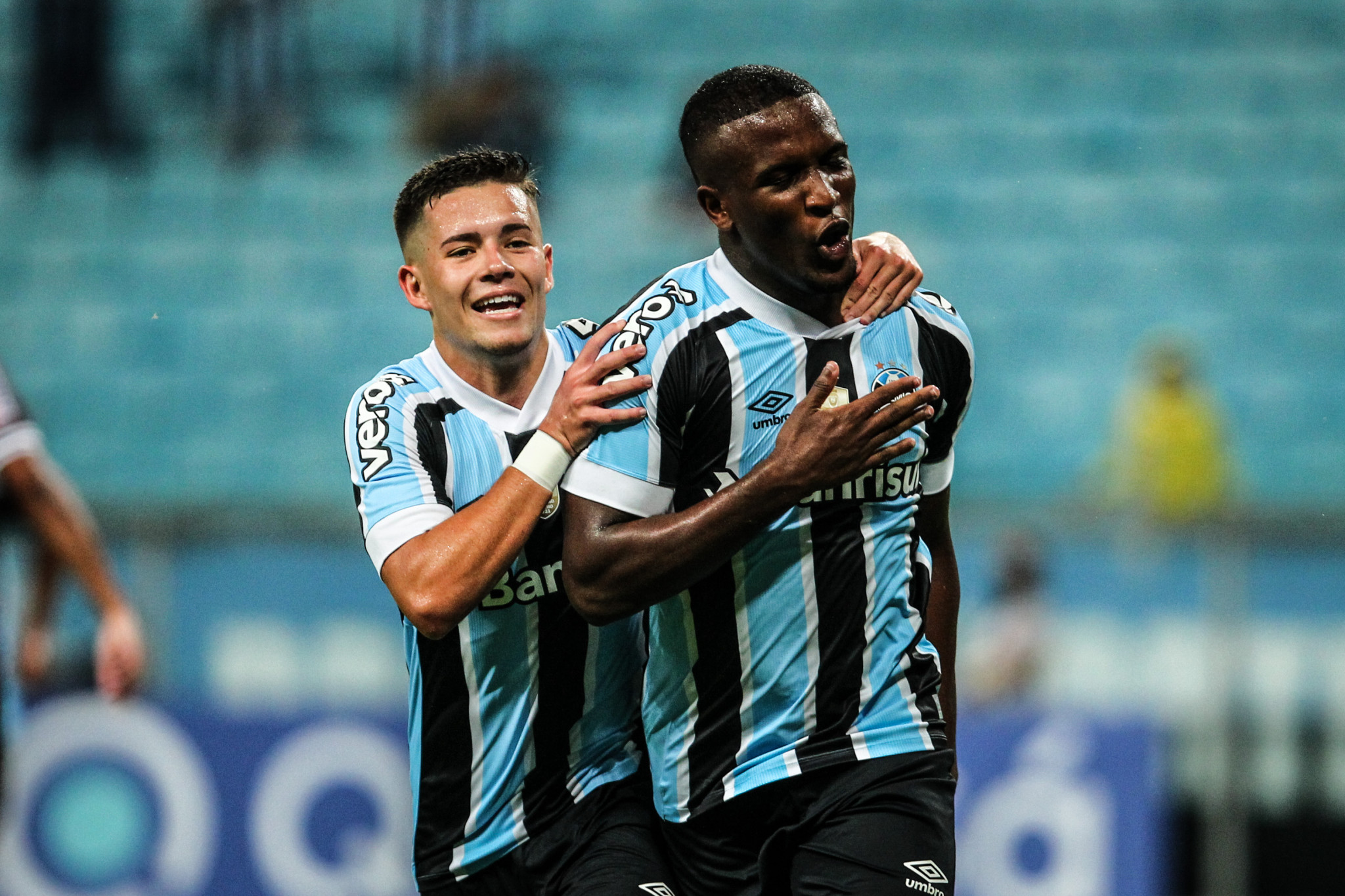Com gols de Elias Manoel, Grêmio estreia no Gauchão com vitória sobre o Caxias