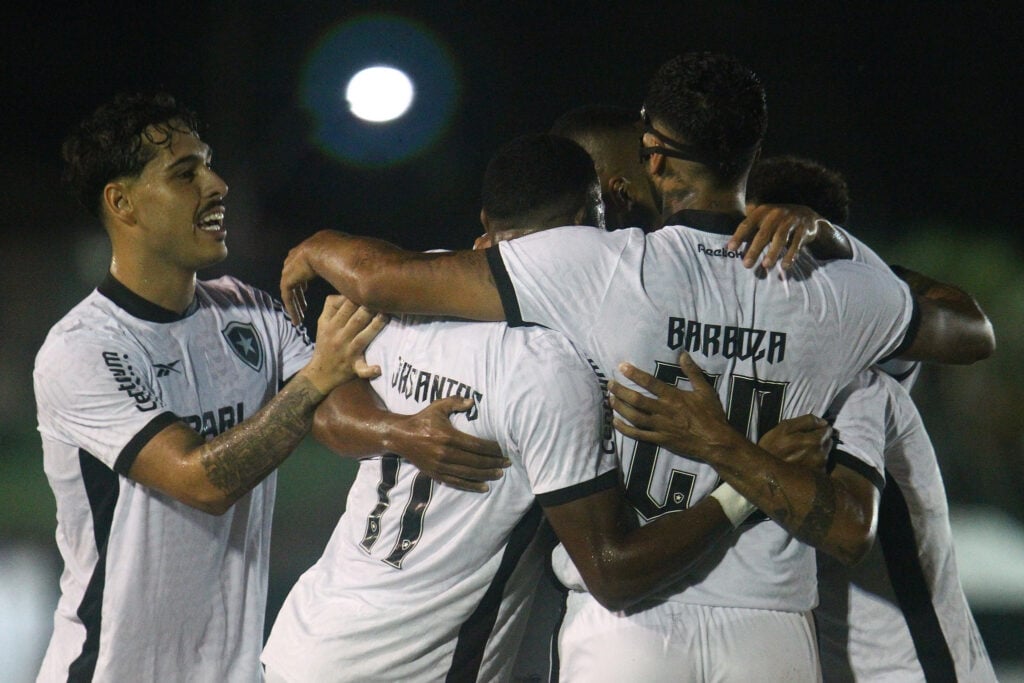 Botafogo vence Boavista por 4 a 0 e se aproxima do título da Taça Rio
