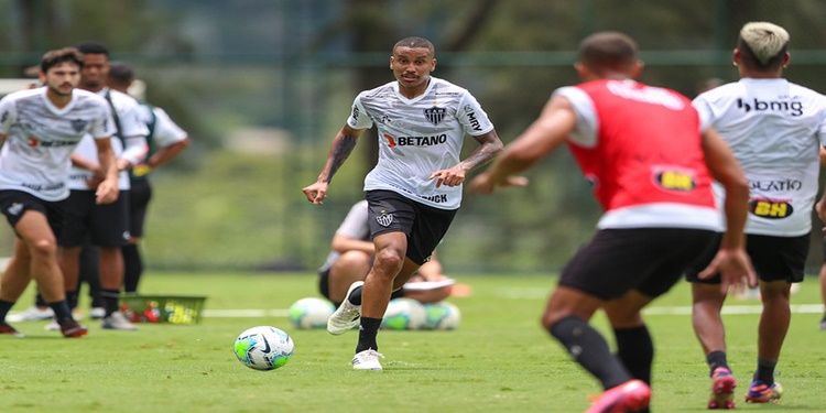 Atlético MG treina para enfrentar o Bahia no Mineirão