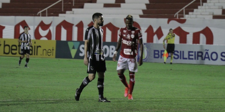 Botafogo estreia com empate fora de casa